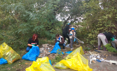 Dobrovoľníci vyčistili od smetí niekoľko častí mesta