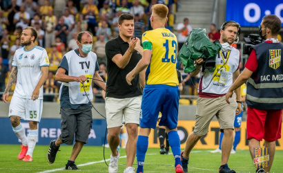 Slávnostný výkop pred derby DAC-Slovan: Dániel Gyurta