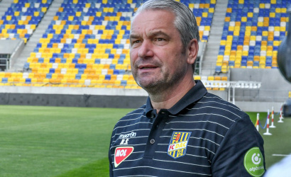 Tréner Bernd Storck sa ujal funkcie