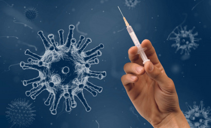 ŠÚKL: Prínosy vakcíny od AstraZenecy aj naďalej prevyšujú jej riziká