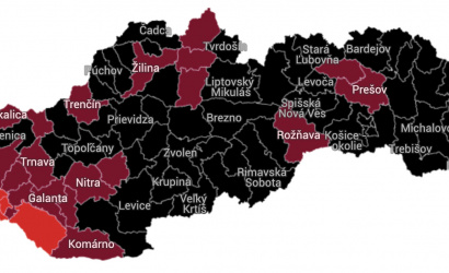 Čierne okresy na Slovensku od pondelka opäť pribudnú, bordových bude 19 a červené ostanú už len dva „ostrovčeky“