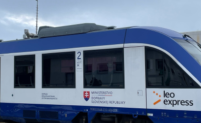 Náhradná autobusová doprava na trati z Dunajskej Stredy do Komárna