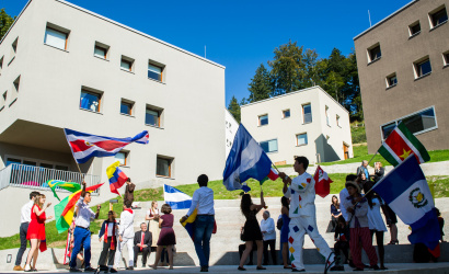 Možnosť pre stredoškolákov získať štipendium na zahraničných stredných školách UWC
