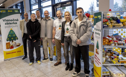 Prvoligoví futbalisti a BILLA spojili sily. Vianočná zbierka potravín pomohla rodinám v ťažkých časoch