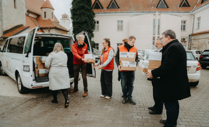 Trnavský kraj spája sily v boji proti menštruačnej chudobe, sprostredkoval užitočnú pomoc ženám v núdzi