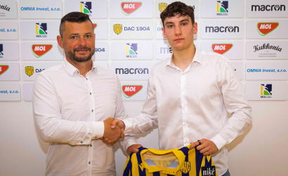 Jakub Majer podpísal profesionálnu zmluvu