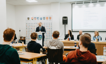 Mladý Európan 2026 na pôde Trnavskej župy: O postup do finále vedomostnej súťaže bojovalo dvadsaťsedem stredoškolákov