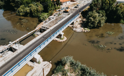 Župa pokračuje v kompletnej rekonštrukcii 62-metrového mosta cez rieku Čierna Voda v Kráľovom Brode