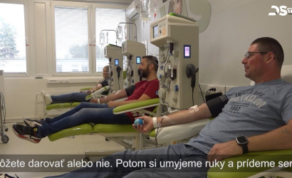 Embedded thumbnail for V centre pozornosti pomoc druhým: uctenie si darcov krvi a darovanie krvnej plazmy