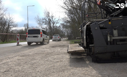 Embedded thumbnail for Začala sa oprava výtlkov na mestských cestách