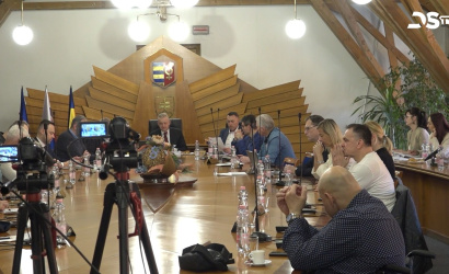 Embedded thumbnail for Poslanci schválili úver na obnovu Námestia sv. Štefana