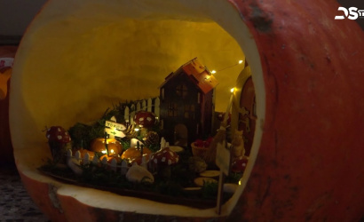 Embedded thumbnail for V centre pozornosti viacerých podujatí bolo vyrezávanie tekvíc a tekvicové lampáše