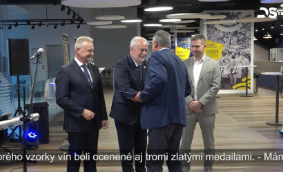 Embedded thumbnail for Výrobcov najlepších vín ocenili na slávnostnom večere