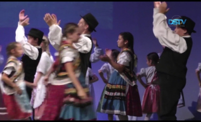 Embedded thumbnail for Predstavenie súborov ľudového tanca Žitnoostrovský v kultúrnom dome