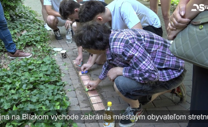 Embedded thumbnail for Spomínali na obete židovského holokaustu a umiestnili spomienkové kamene Stolpersteine