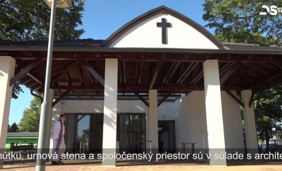 Embedded thumbnail for Slávnostne odovzdali a posvätili dom smútku, ako aj urnovú stenu