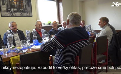 Embedded thumbnail for Členovia družstva si pripomenuli futbalový úspech spred troch desaťročí