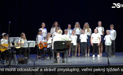 Embedded thumbnail for Spoločné vystúpenie Attilu Lászlóa a detského domova z Podkarpatska malo charitatívny účel