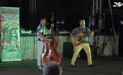 Embedded thumbnail for Koncert na konci leta v príjemnej atmosfére s formáciou CandyMen Duo