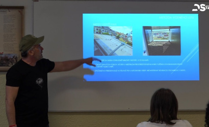 Embedded thumbnail for Študenti gymnázia si mohli vypočuť prednášku o sokoloch sťahovavých 