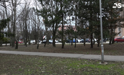 Embedded thumbnail for Na Neratovickom námestí nakoniec nevybudujú žiadne nové parkoviská