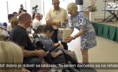 Embedded thumbnail for Prevzatie vysvedčení a charitatívny koncert na konci školského roka 