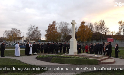 Embedded thumbnail for V maloblahovskom cintoríne požehnali obnovený hlavný kríž a kostnicu