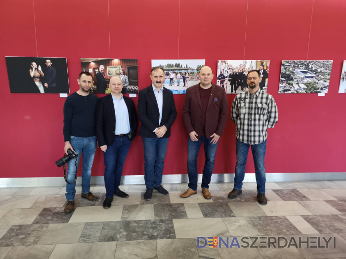Gyula Nagy, Attila Nagy, viceprimátor László A. Szabó, Péter Rajkovics a Vince Rózsár (foto Melinda Rajkovics) Dunajskostredské okamihy