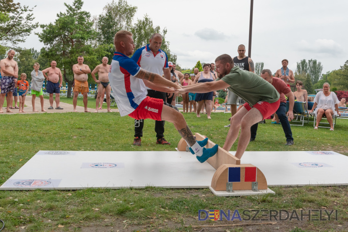 Foto: Rózsár Vince Športovať možno aj pomocou palice