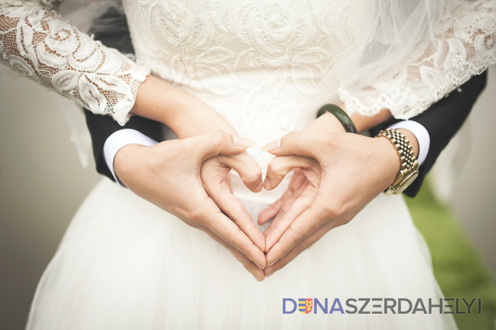 Ilustračné foto, Pixabay.com Pri rúškach platia nové výnimky: Oddnes ich nemusia mať ani nevesta a ženích