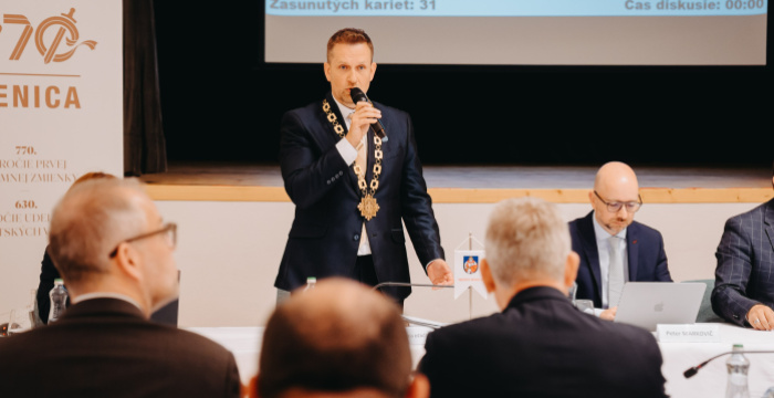 Župa investovala do rozvoja senického okresu viac ako 33 miliónov eur. Prioritou budú aj naďalej regionálne cesty, stredné školy či sociálne služby