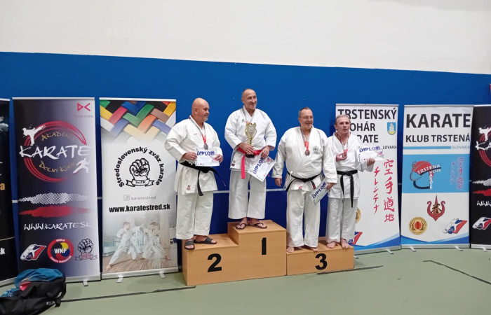 Vedúci Karate klubu IPPON sa domov vrátil so zlatou medailou