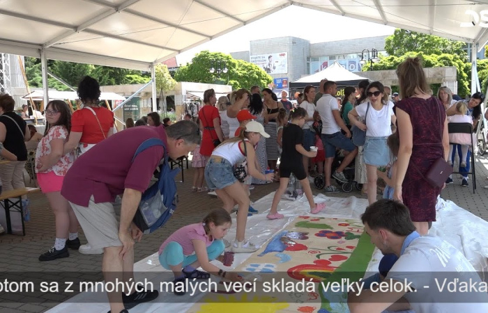 Embedded thumbnail for Mestský deň detí prilákal na námestie pred kultúrnym domom veľa záujemcov