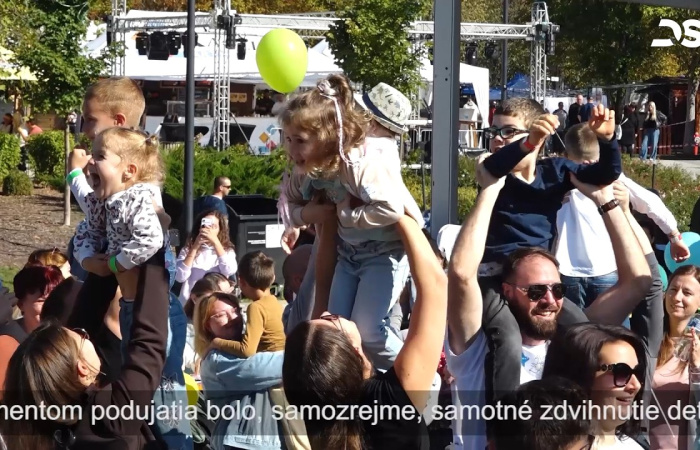 Embedded thumbnail for Na podujatí upriamili pozornosť na dôležitosť rodičovstva, rodiny a na súdržnosť komunít