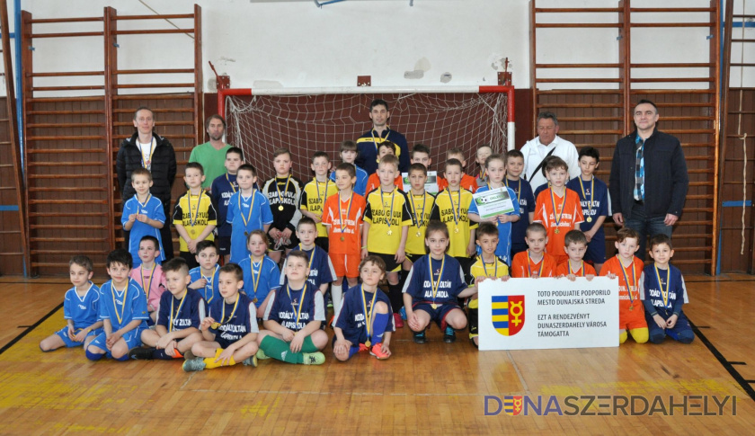 Všetci majú zlato