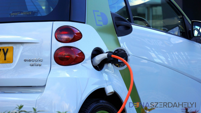 ilustračné foto, Pixabay.com Slováci sa nehrnú do kúpy elektromobilu