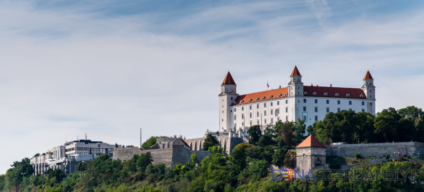 Prezidentka vymenovala vládu Eduarda Hegera