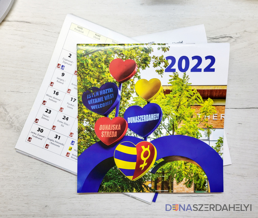 Foto: Nagy Attila Dunajskostredský hlásnik prichádza s mestským kalendárom 2022