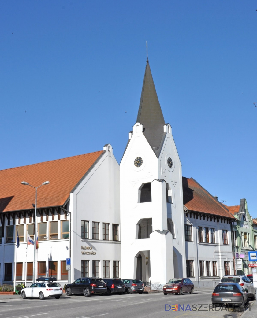Mestský úrad v Dunajskej Strede naďalej ostáva zatvorený