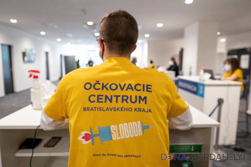 V očkovacom centre na NFŠ budú v sobotu vakcinovať aj bez pozvánky