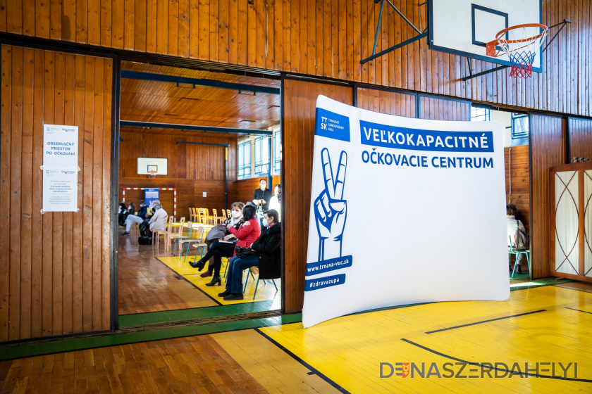 Foto: TTSK Župa rozšírila kapacitu svojich troch veľkokapacitných očkovacích centier