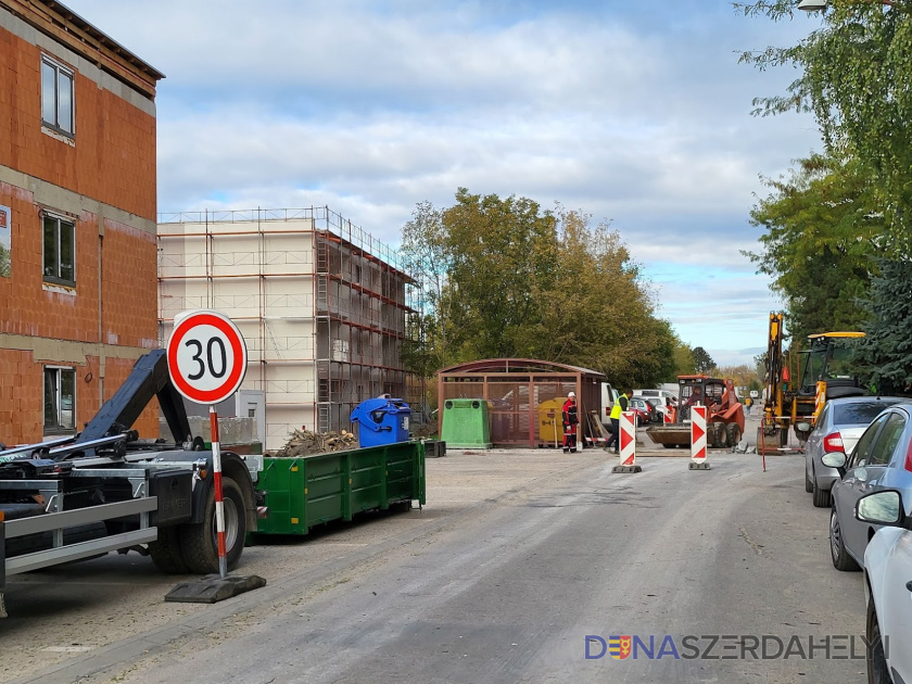 Od utorka, t. j. od dnešného dňa, je Poľná cesta uzavretá!