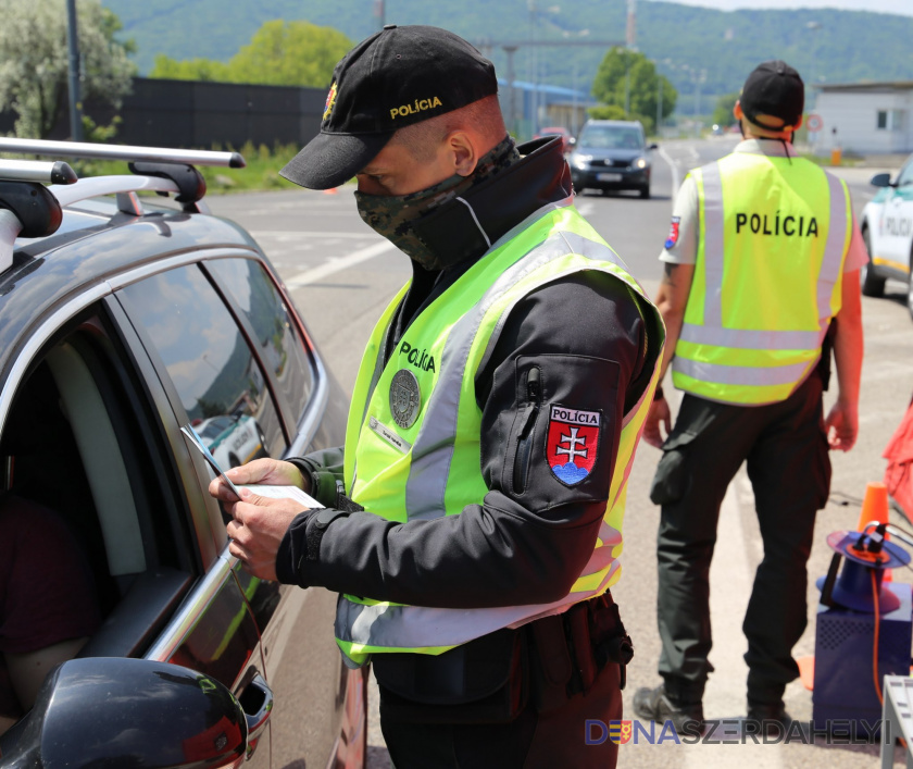 Kontroly na hraniciach zostávajú, ale budú menej časté 