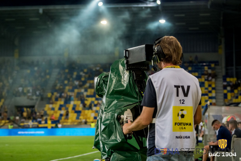 dac1904.sk Je známy ligový program po 14. kolo