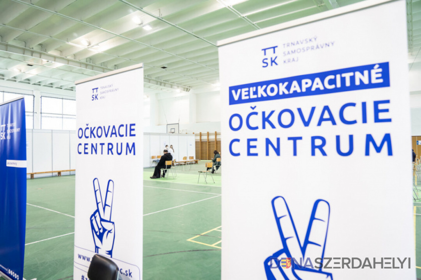 Foto: trnava-vuc.sk Očkovanie proti Covid-19 v Trnavskom kraji pokračuje v nemocniciach, poliklinikách a ambulanciách
