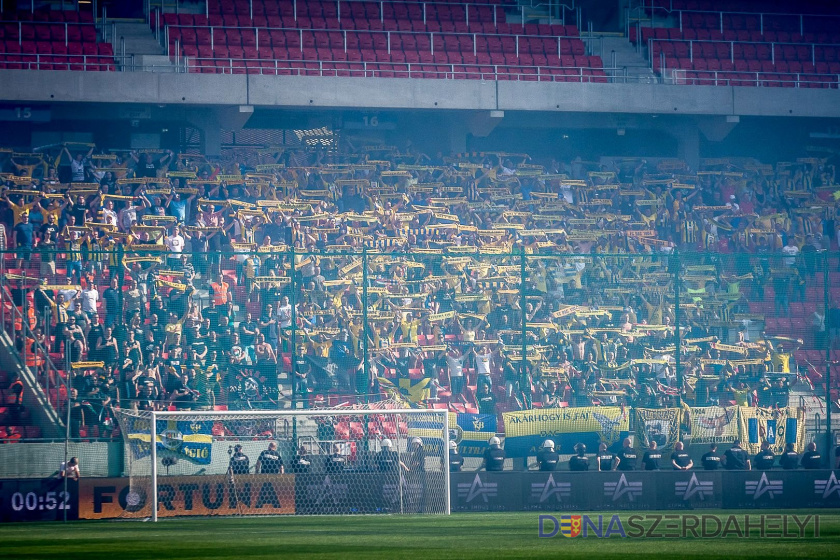 Foto: dac1904.sk / Lelkes Ernő Predaj vstupeniek na stretnutie Trnava - DAC 1904