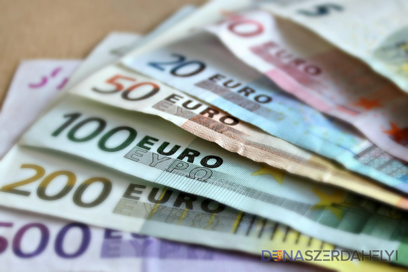 Ilustračné foto (pixabay) Home Credit: Slováci stále preferujú v zahraničí platby v hotovosti