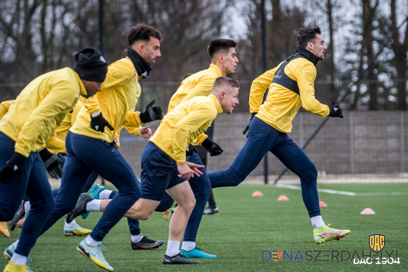 dac1904.sk Začala sa zimná príprava žlto-modrých