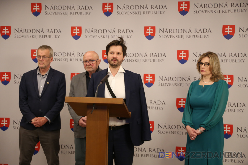 Parlament schválil nové pravidlá pre znečisťovateľov ovzdušia