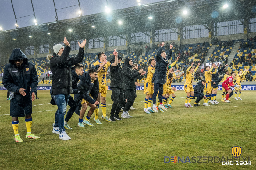 dac1904.sk Sedemnásťkrát na čele - štyrikrát na jar